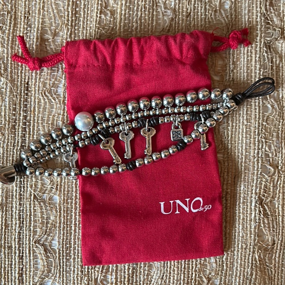 Uno de 50 Bracelet - Picture 2 of 6